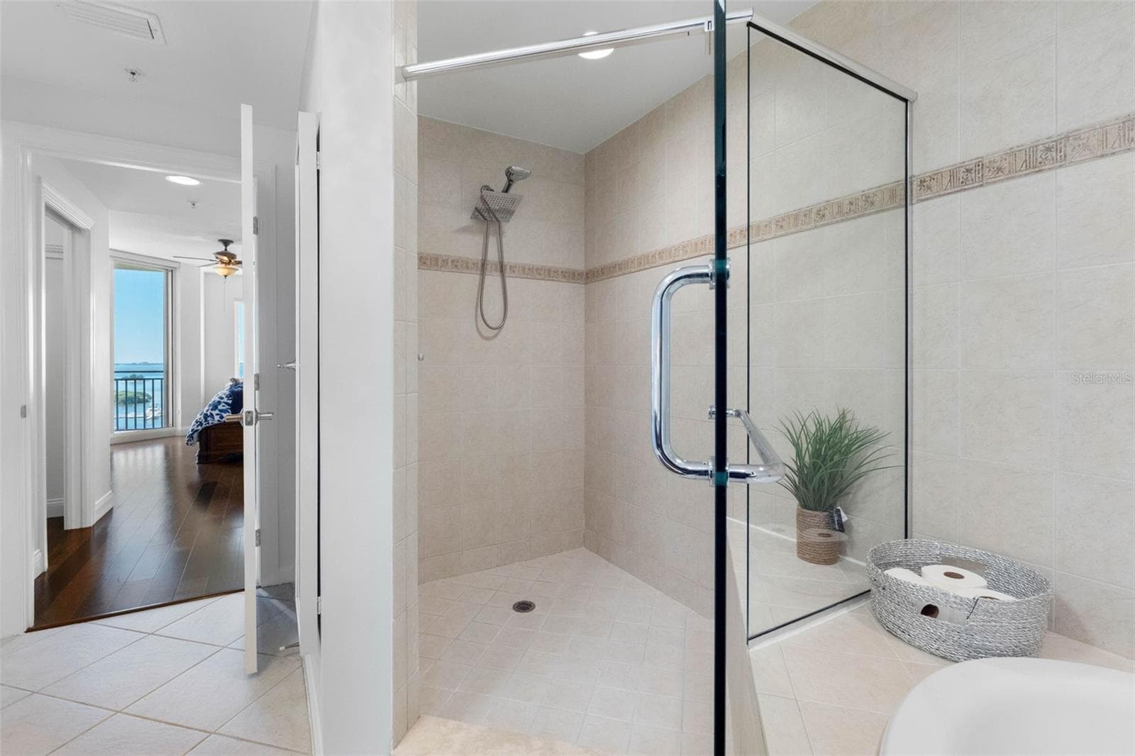 Condominium at 5823 BOWEN DANIEL DR #902, TAMPA, photo 34 of 84