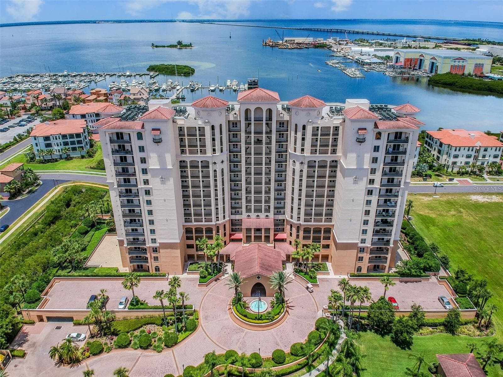Condominium at 5823 BOWEN DANIEL DR #902, TAMPA, photo 43 of 84