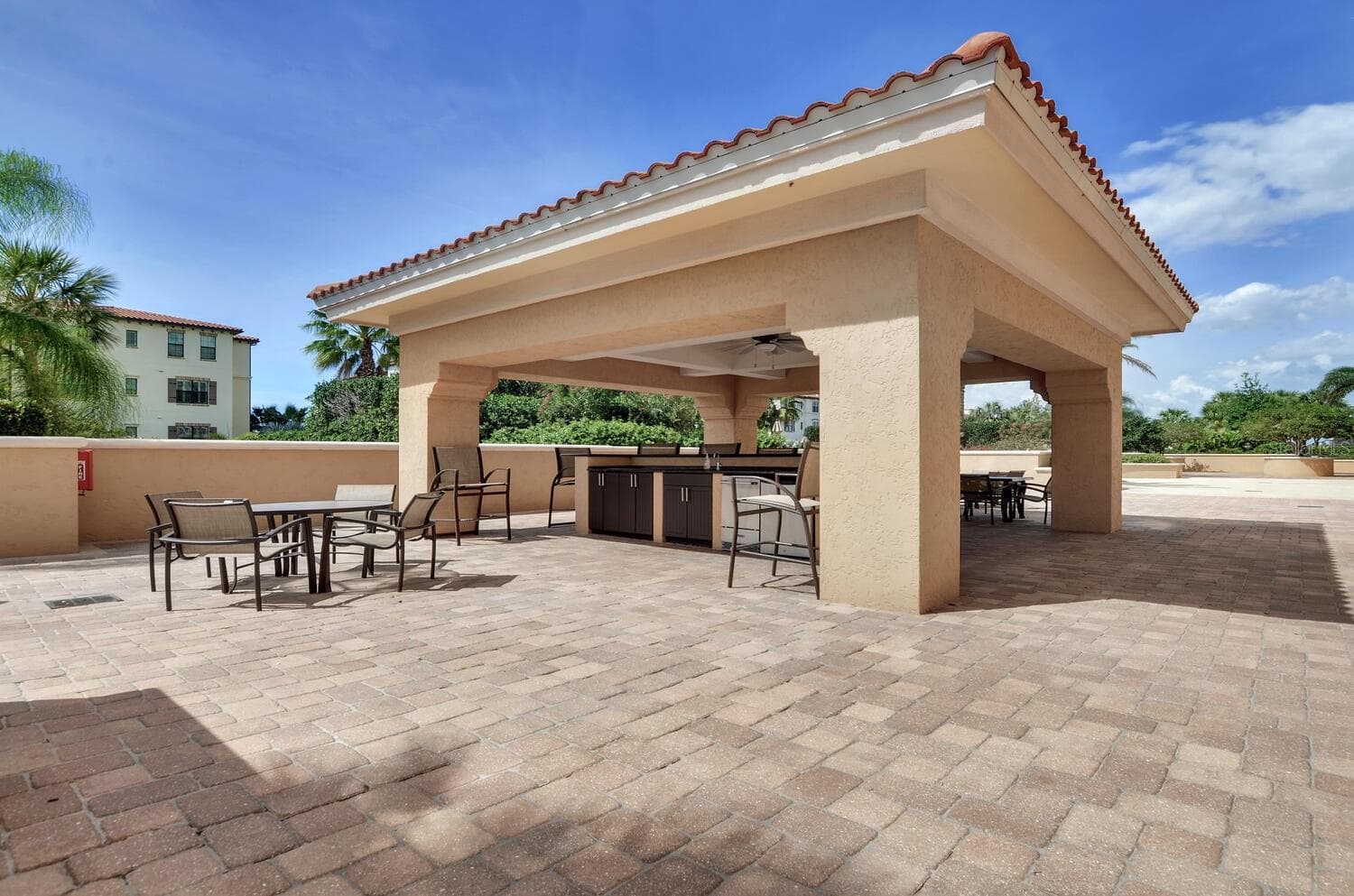 Condominium at 5823 BOWEN DANIEL DR #902, TAMPA, photo 57 of 84