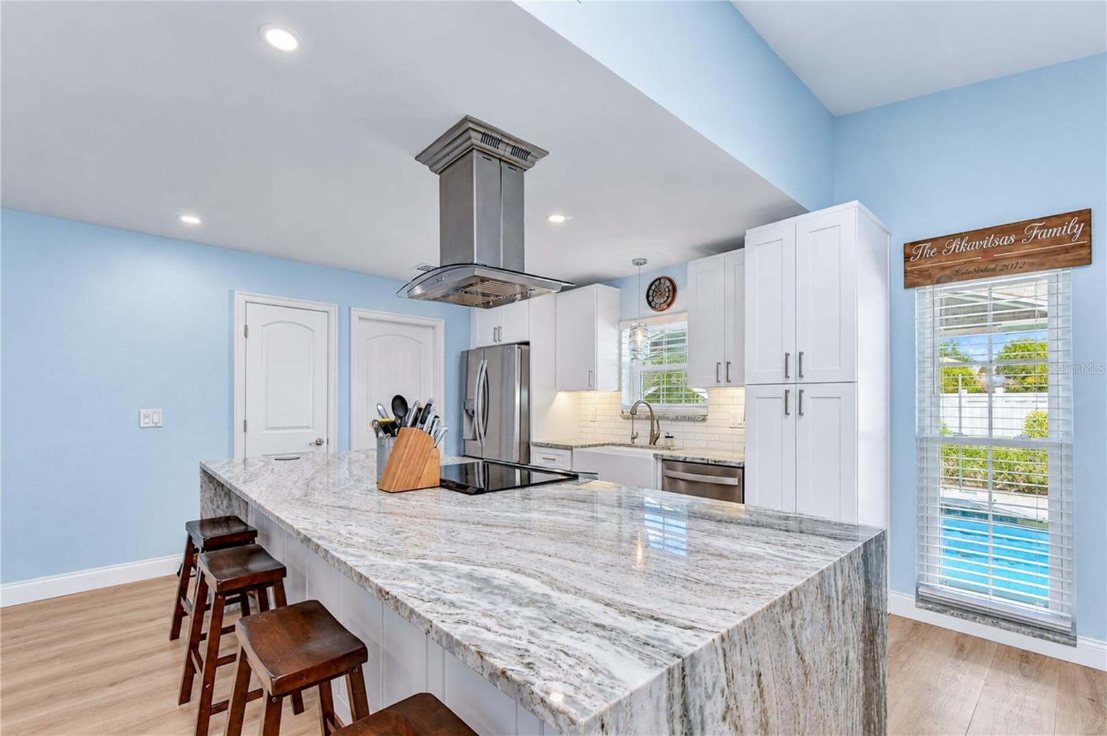 Single Family Residence at 16201 PARKSIDE DR, TAMPA, photo 14 of 32