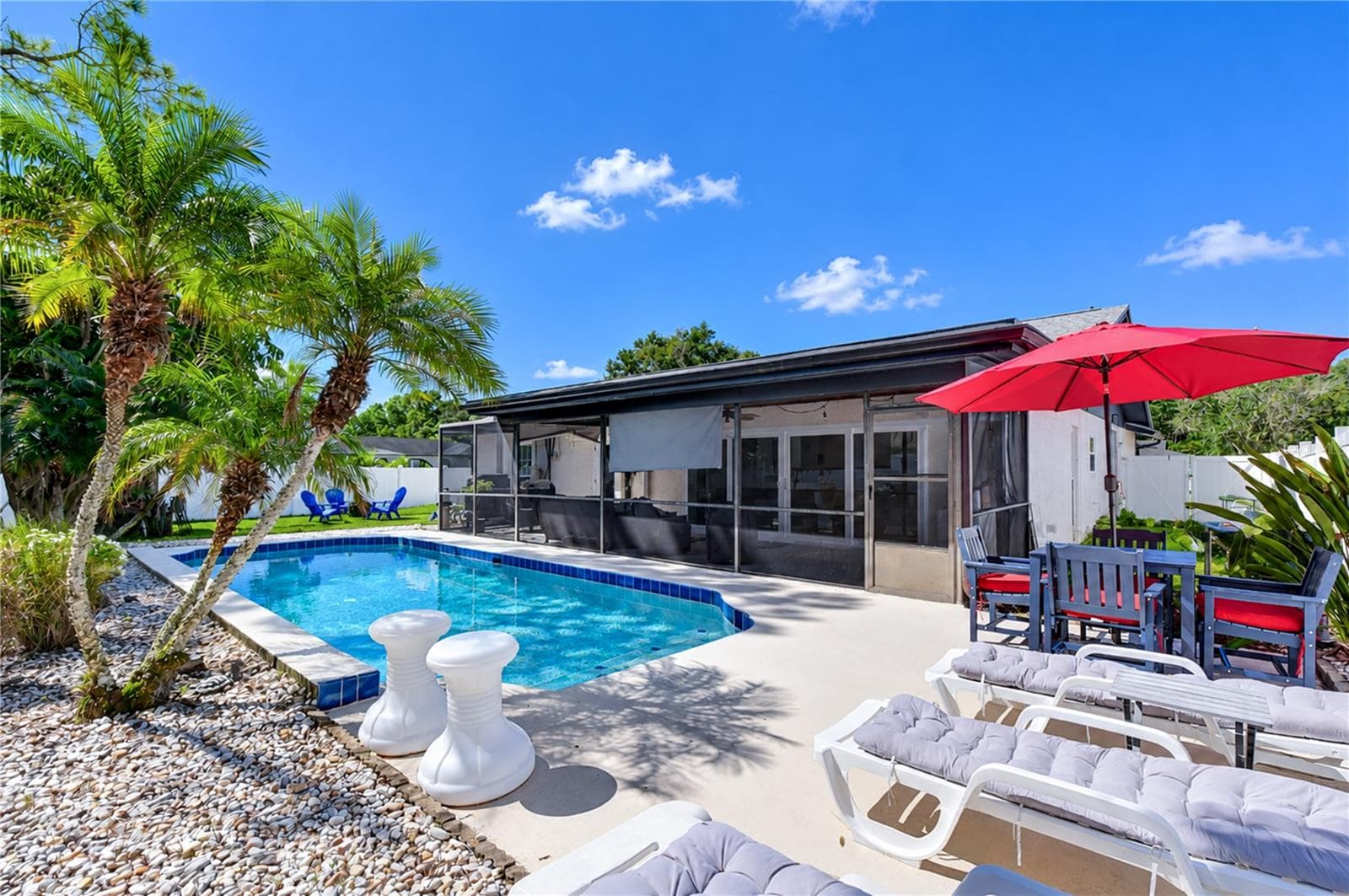 Single Family Residence at 16201 PARKSIDE DR, TAMPA, photo 26 of 32