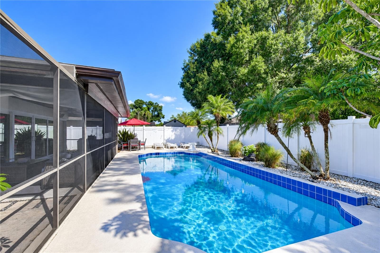 Single Family Residence at 16201 PARKSIDE DR, TAMPA, photo 28 of 32