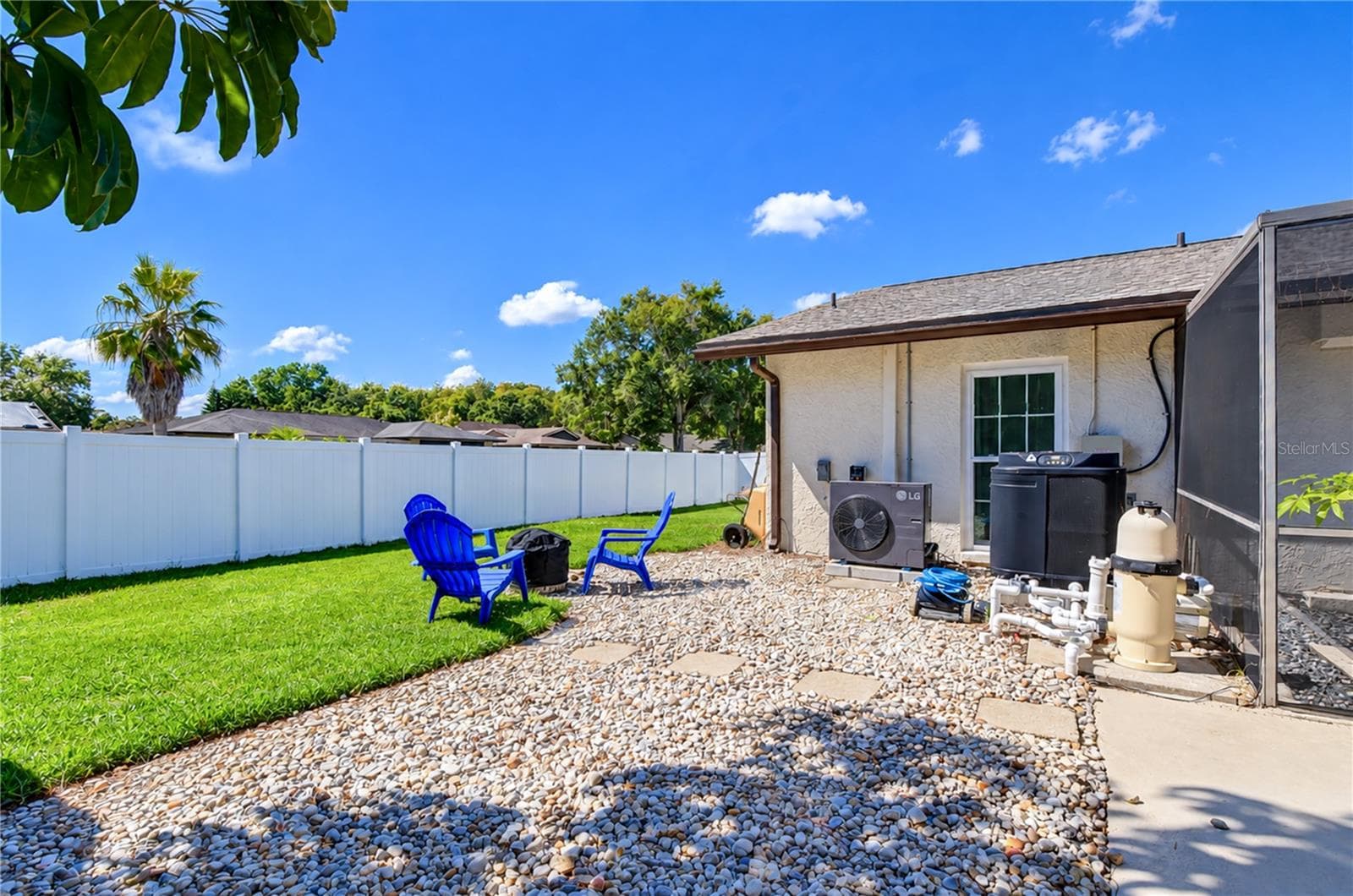 Single Family Residence at 16201 PARKSIDE DR, TAMPA, photo 29 of 32