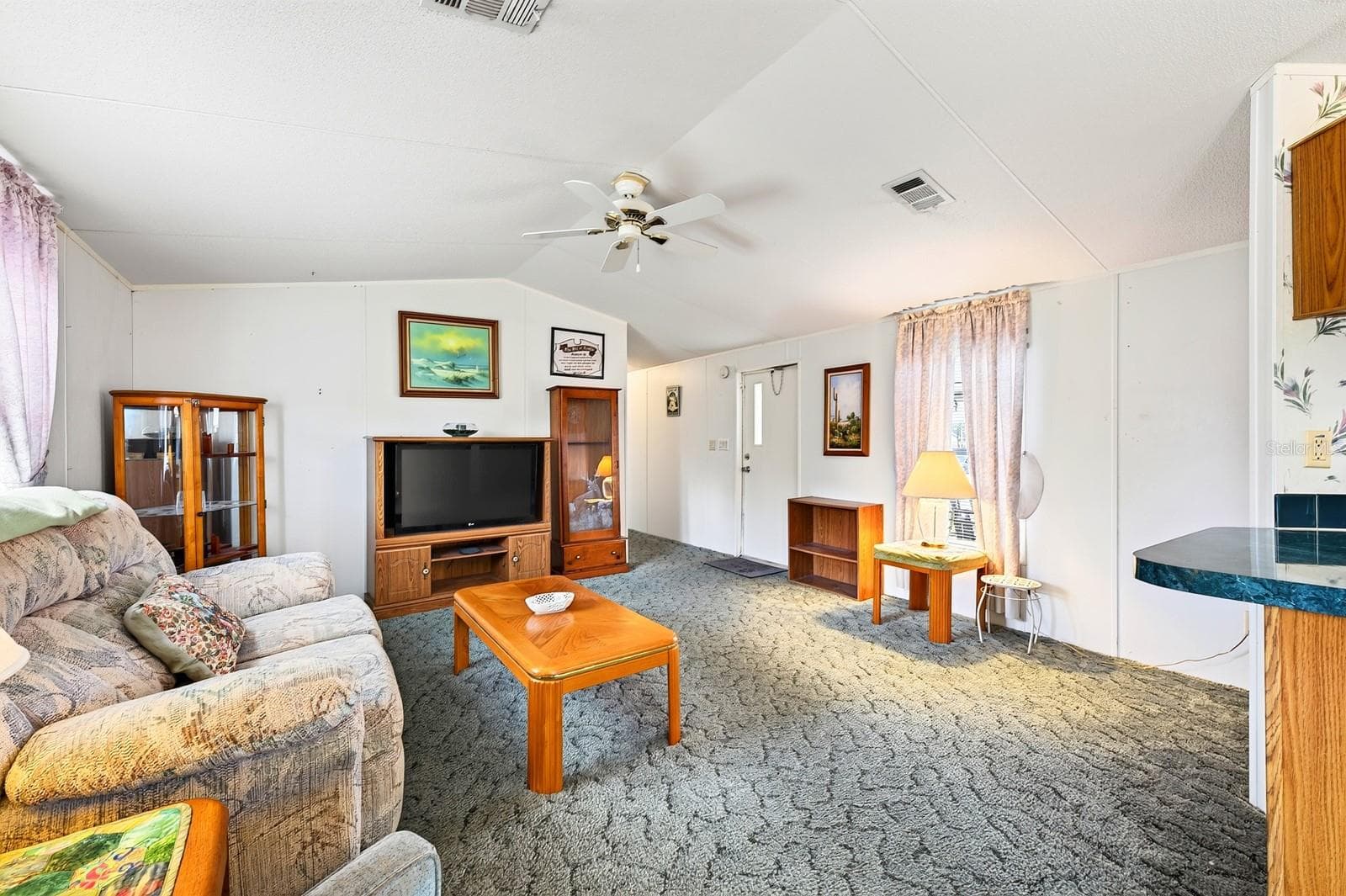 Living Area. - 3150 MORNING LIGHT WAY, KISSIMMEE