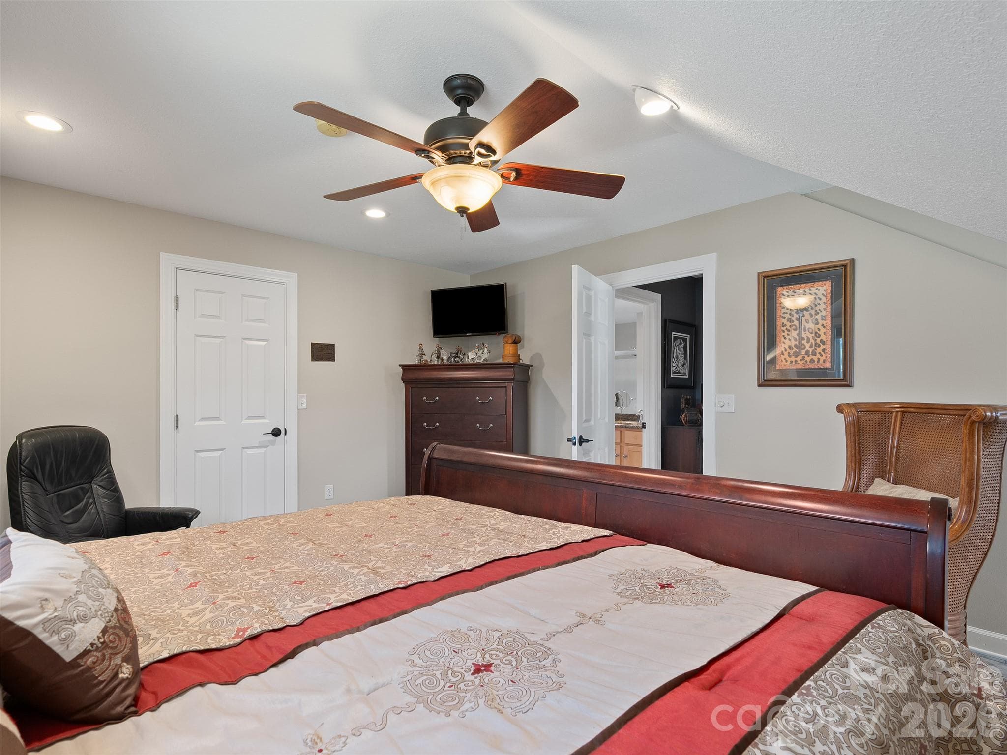 Bedroom on Upper Level - 43 Eagle Ridge, Clyde