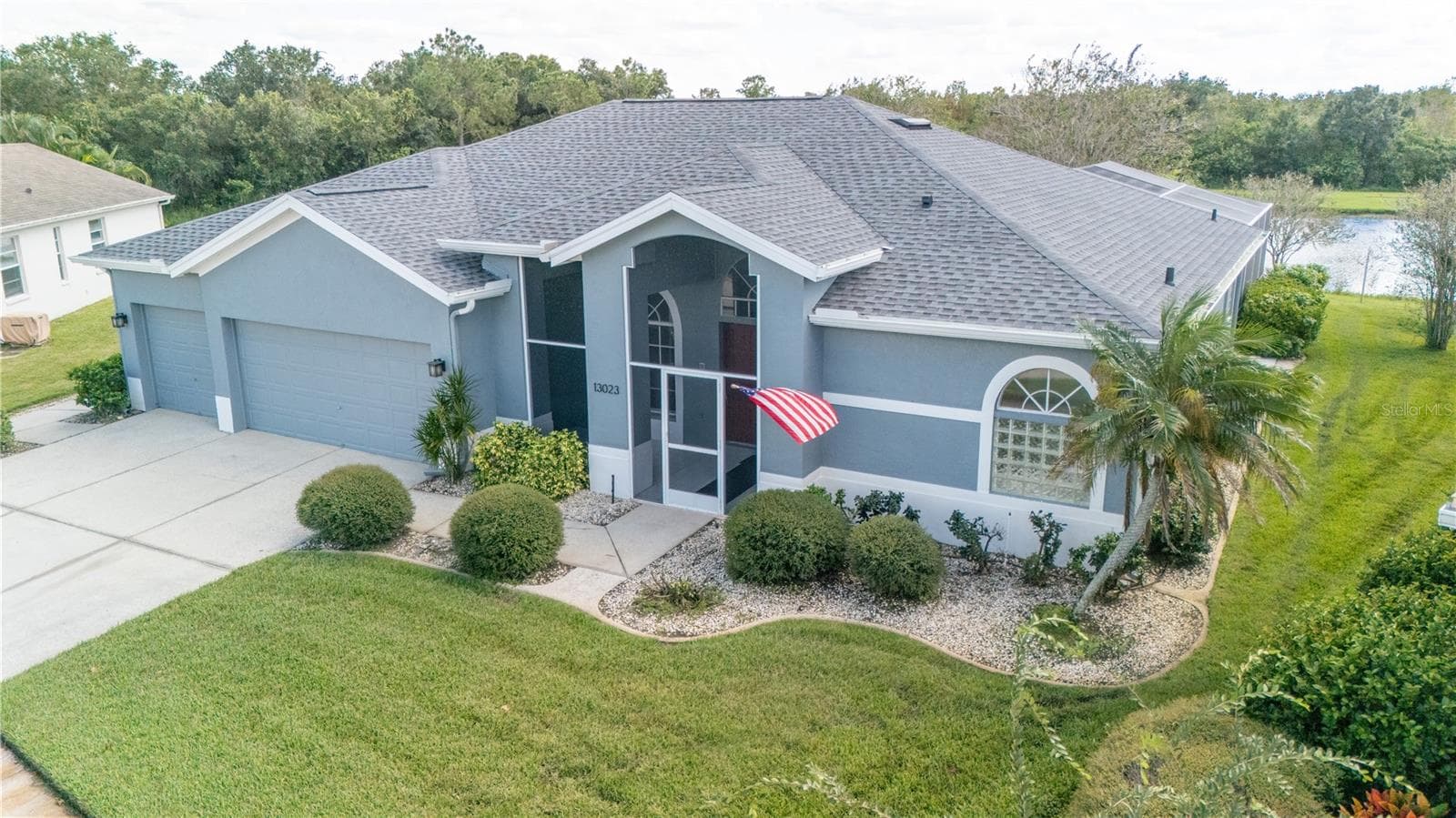 Single Family Residence at 13023 SAINT FILAGREE DR, RIVERVIEW, photo 2 of 83