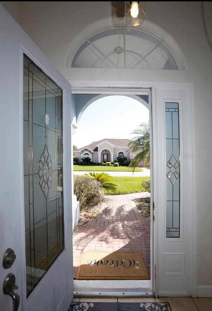 Single Family Residence at 6829 BUSHNELL DR, LAKELAND, photo 3 of 28
