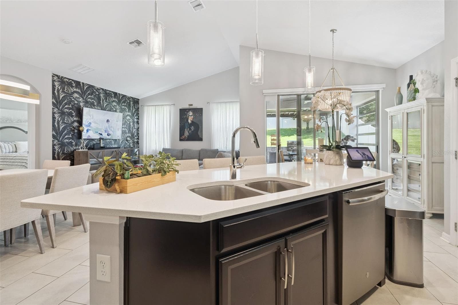 Single Family Residence at 13322 BLOSSOM VALLEY DR, CLERMONT, photo 16 of 65