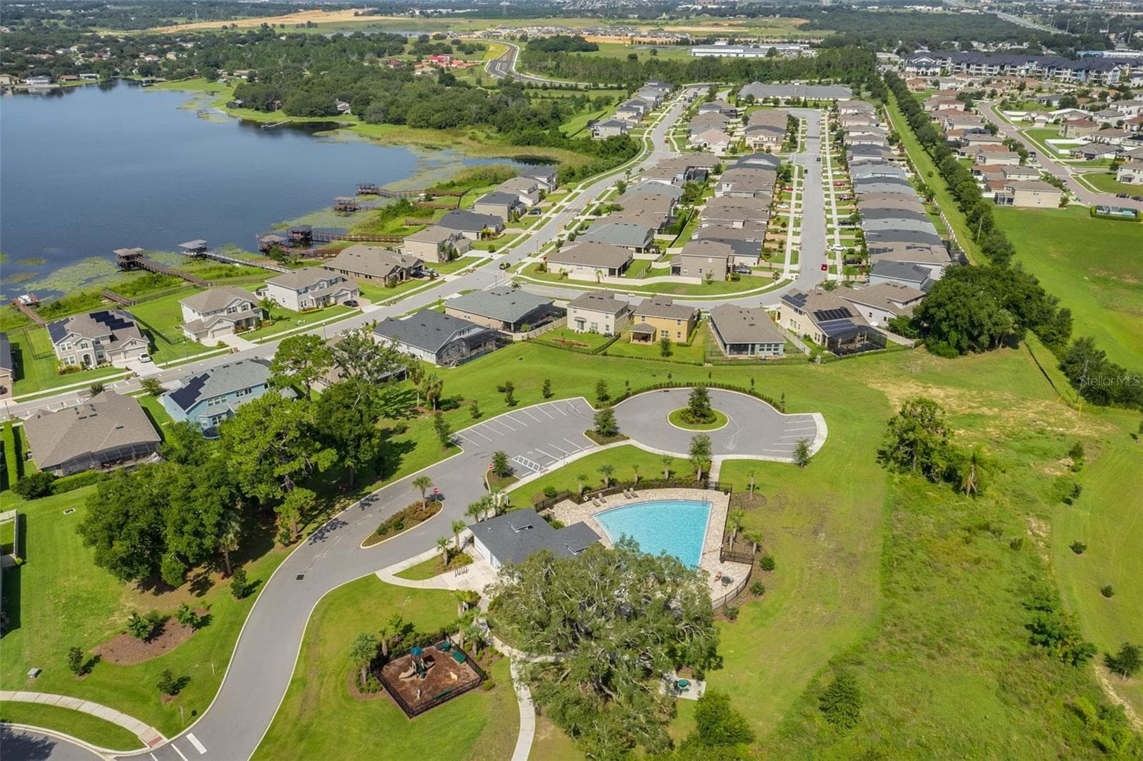 Single Family Residence at 13322 BLOSSOM VALLEY DR, CLERMONT, photo 60 of 65