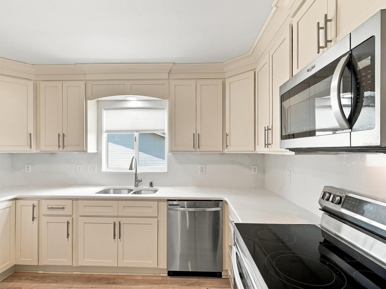 Custom Built Cabinets and New Appliances - 9892 SE 177TH LN, SUMMERFIELD