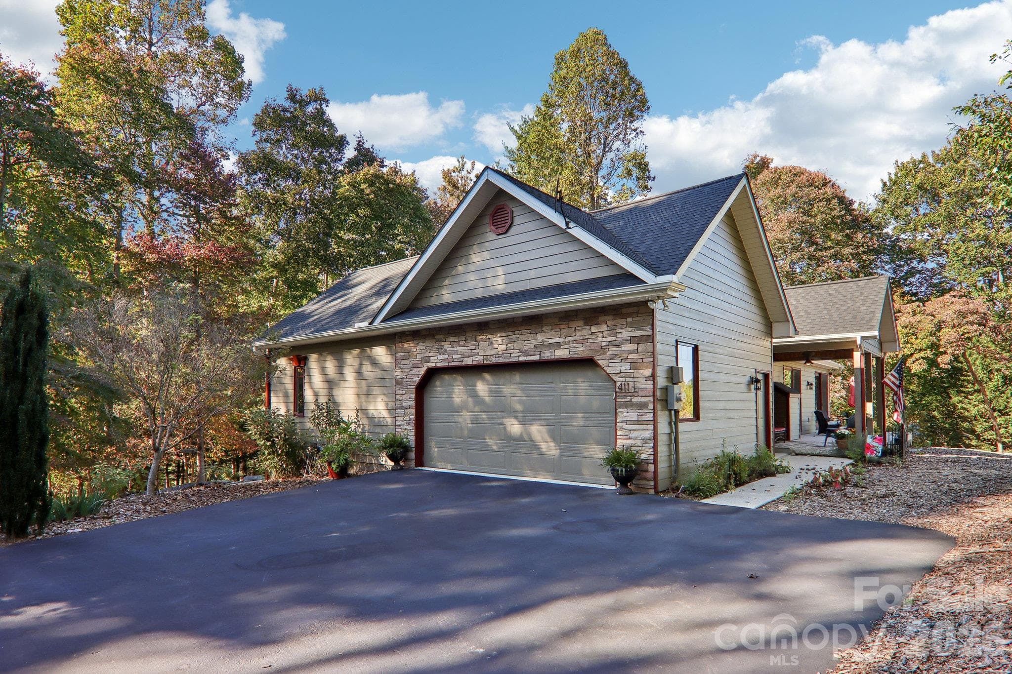 Single Family Residence at 411 Alta Circle, Laurel Park, photo 25 of 34