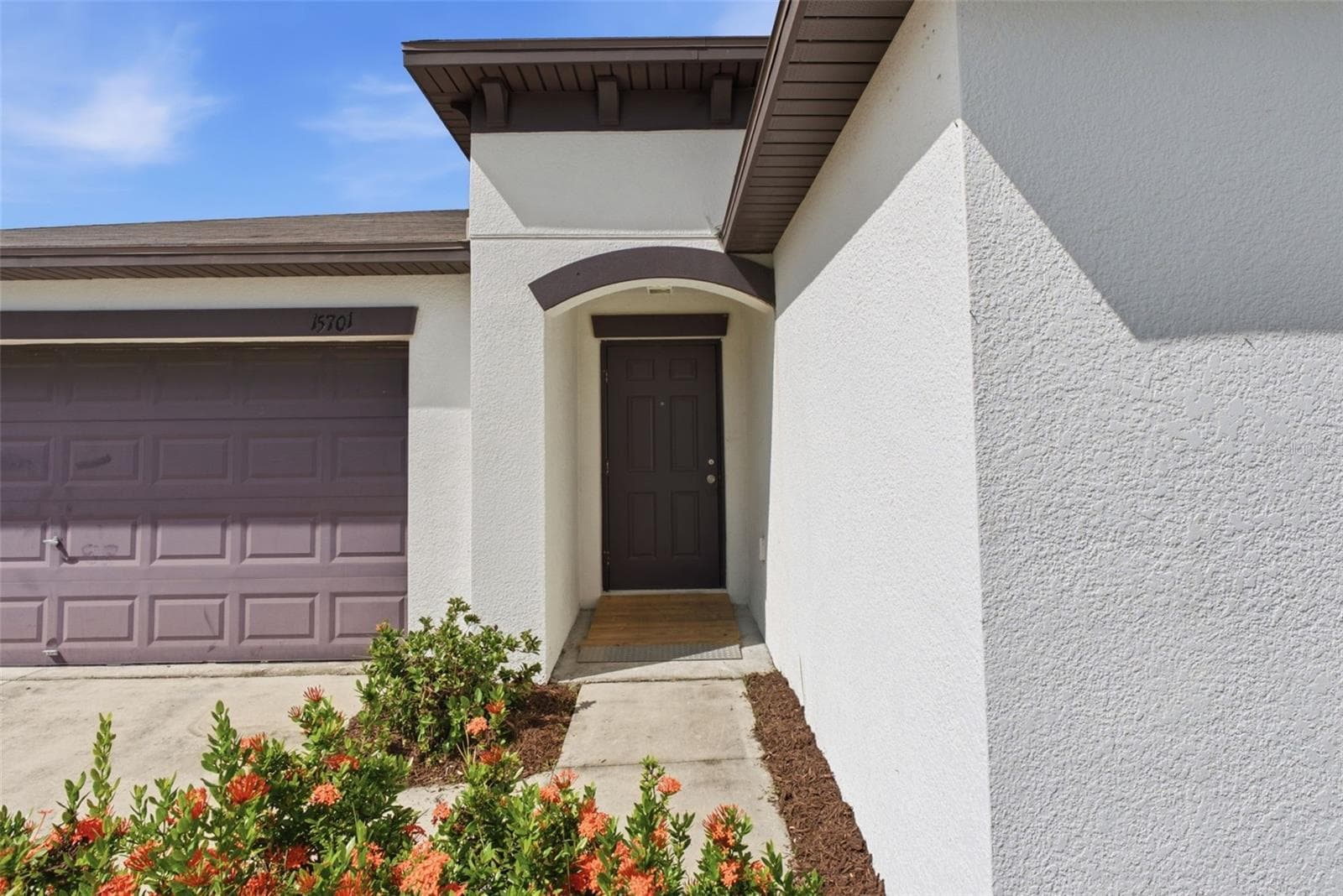 Single Family Residence at 15701 DEMORY POINT PL, SUN CITY CENTER, photo 4 of 42