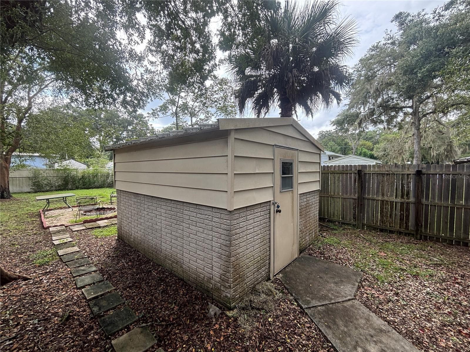 Mobile Home at 3728 NE 59TH AVE, SILVER SPRINGS, photo 13 of 43