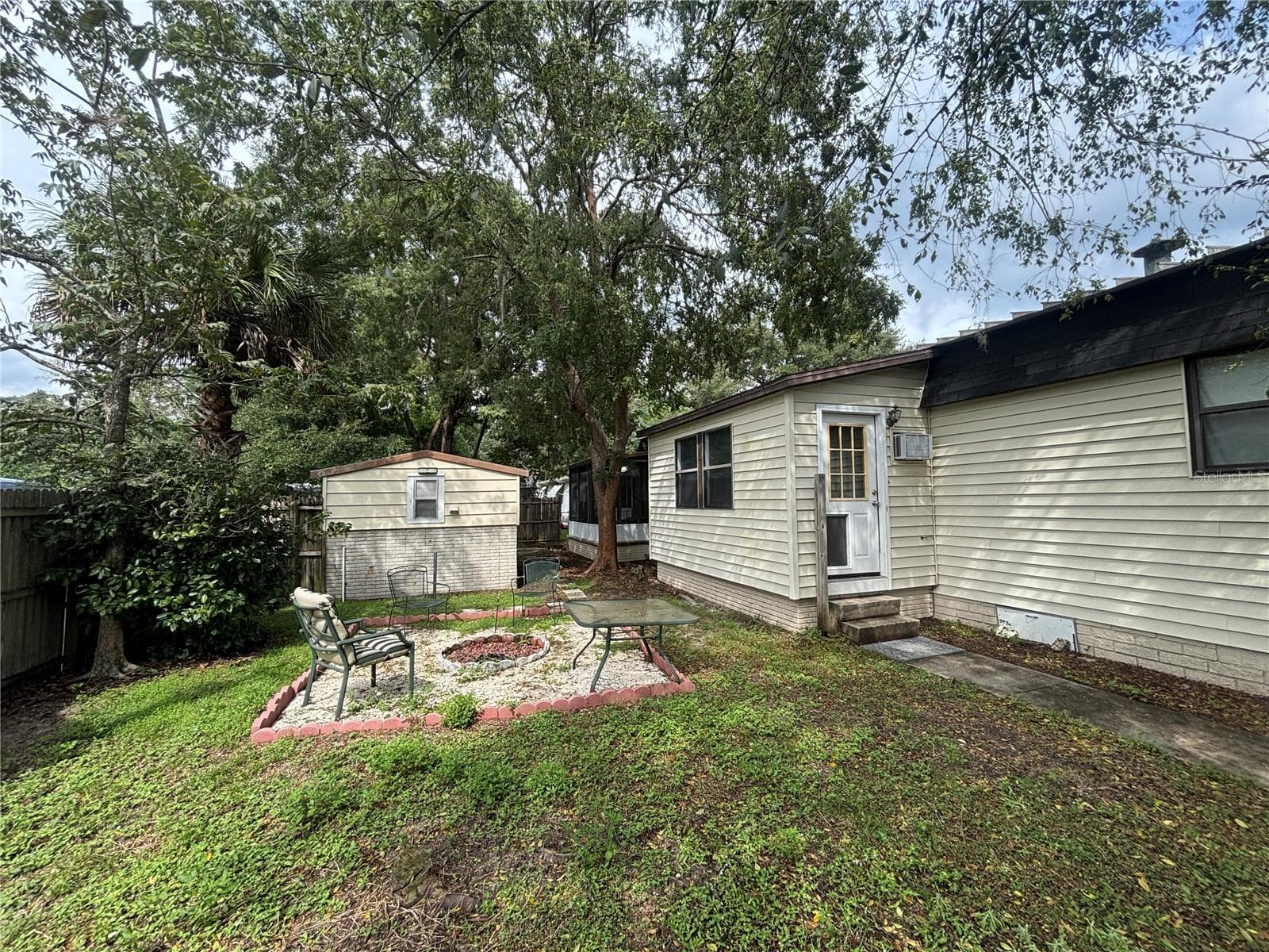 Mobile Home at 3728 NE 59TH AVE, SILVER SPRINGS, photo 21 of 43