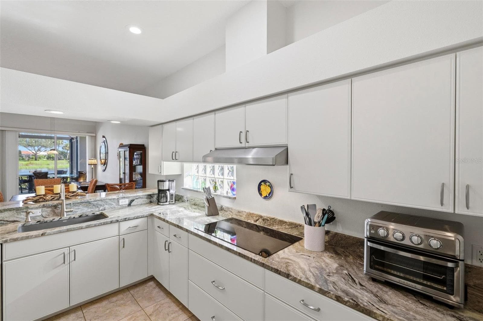 Lake views from kitchen - 687 LAKESCENE DR, VENICE