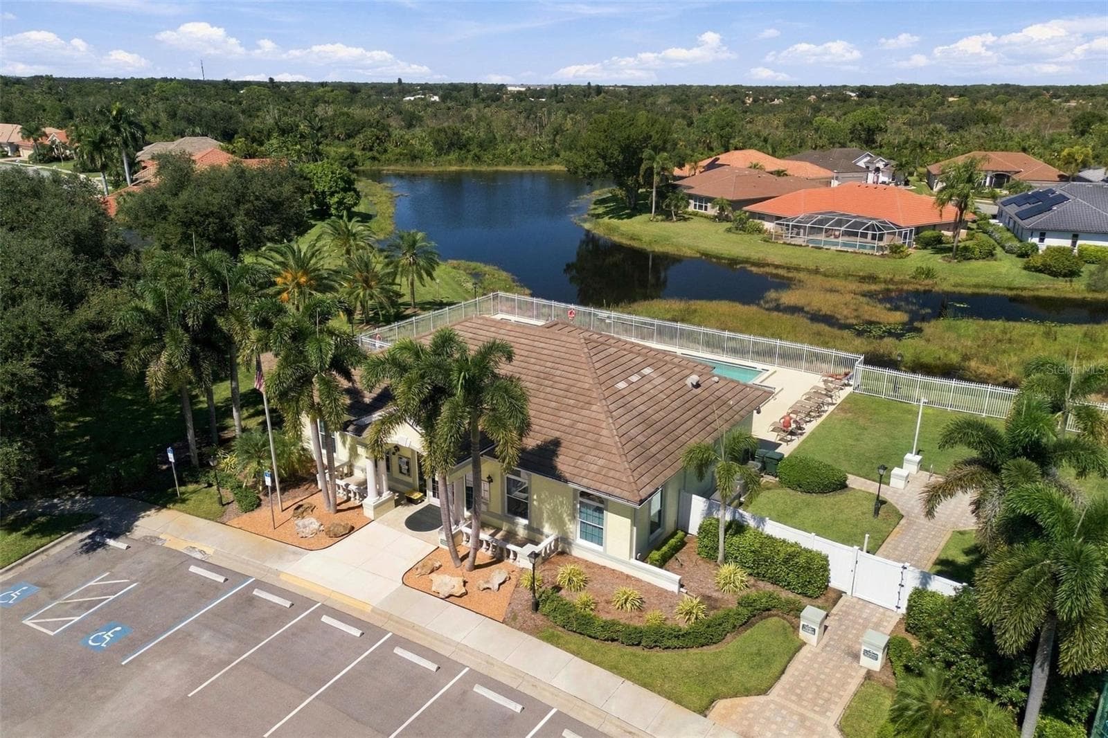 Lakes of Jacaranda Club House - 687 LAKESCENE DR, VENICE