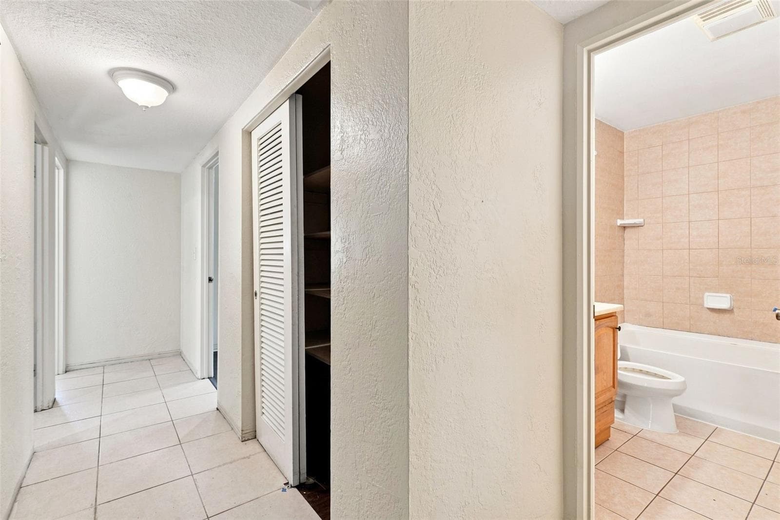 Single Family Residence at 6226 42ND AVE N, ST PETERSBURG, photo 26 of 34
