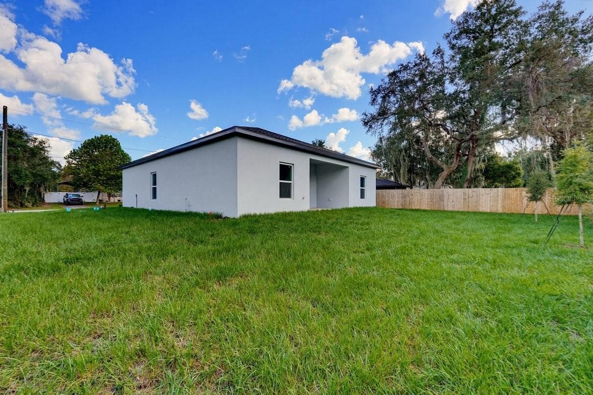 Single Family Residence at 112 CLAYMORE ST, DELTONA, photo 6 of 36