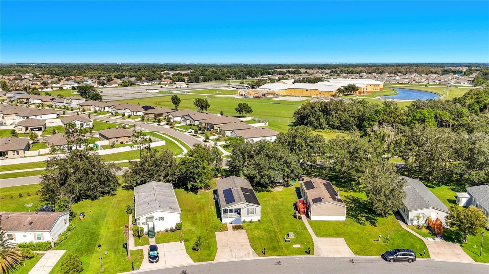 Manufactured Home at 2733 RIVKIN DR, KISSIMMEE, photo 7 of 53