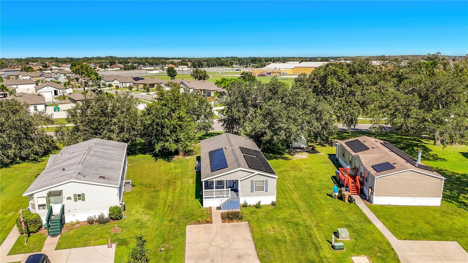 Manufactured Home at 2733 RIVKIN DR, KISSIMMEE, photo 9 of 53
