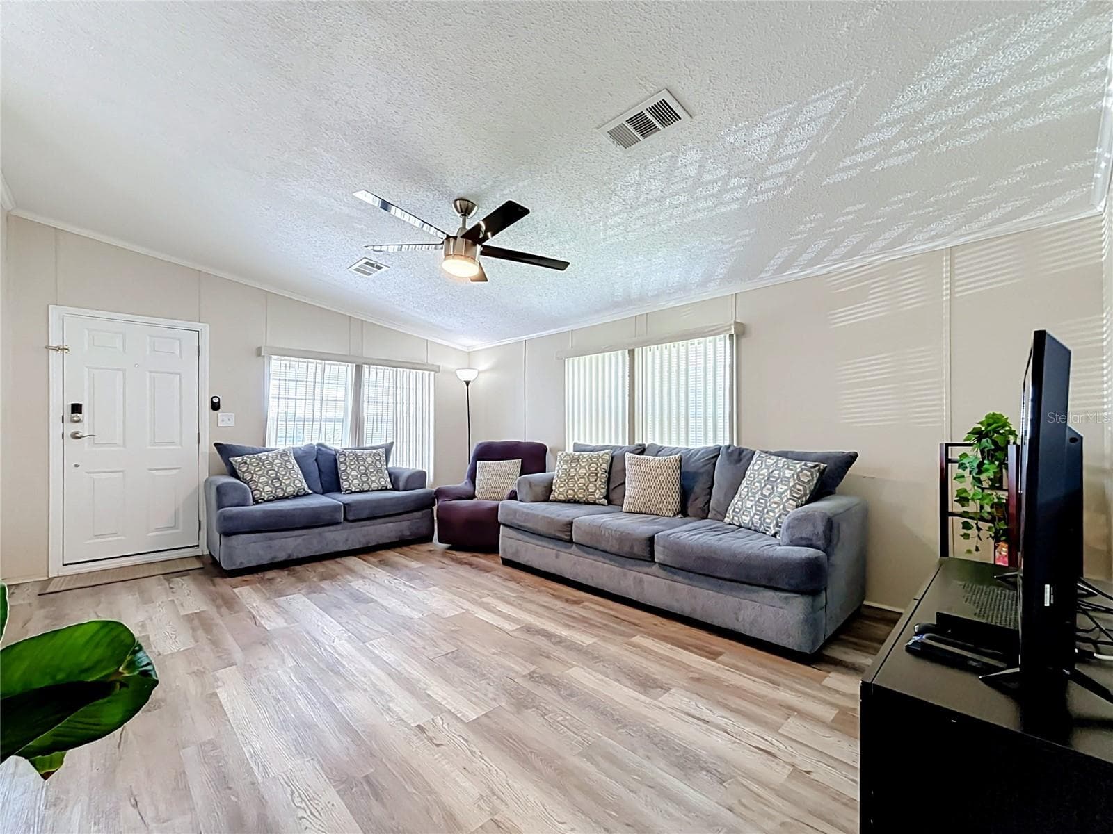 Manufactured Home at 2733 RIVKIN DR, KISSIMMEE, photo 28 of 53