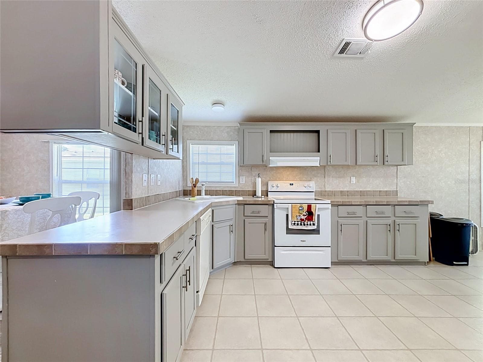 Manufactured Home at 2733 RIVKIN DR, KISSIMMEE, photo 32 of 53