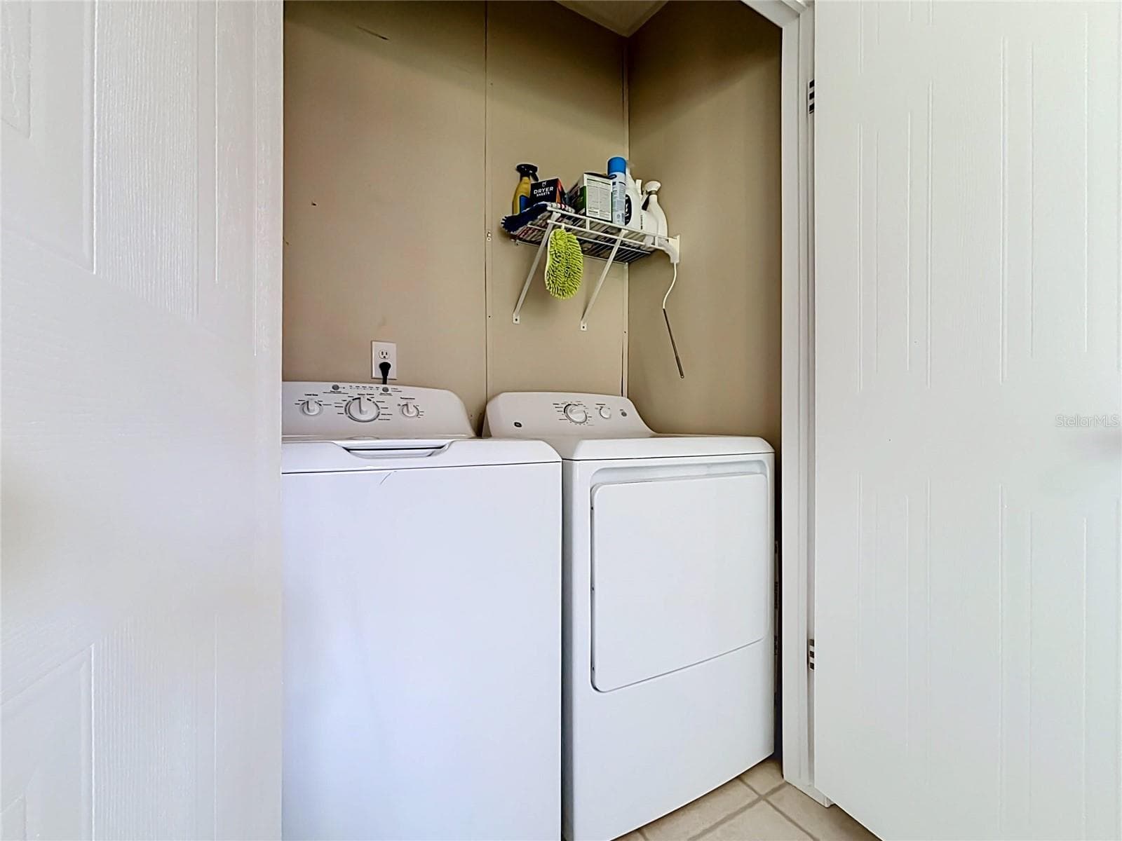 Laundry Closet - 2733 RIVKIN DR, KISSIMMEE