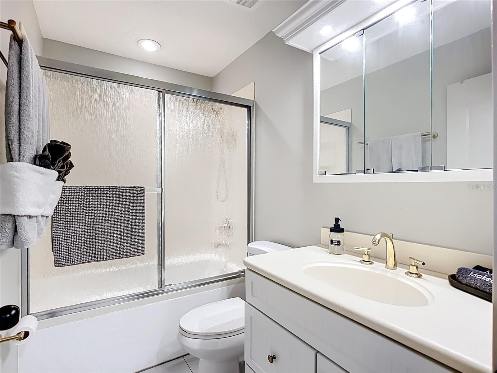 Condominium at 3100 GULF DR #2, HOLMES BEACH, photo 33 of 48