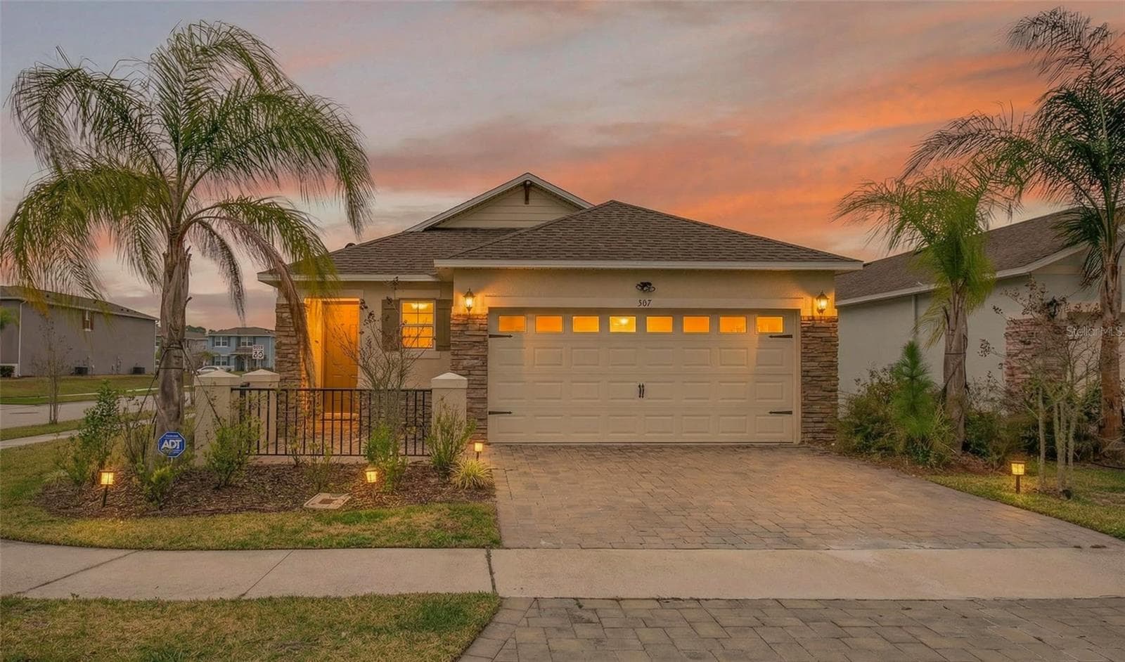 367 CARYOTA CT