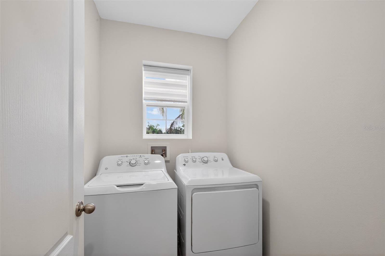 Single Family Residence at 367 CARYOTA CT, NEW SMYRNA BEACH, photo 9 of 17