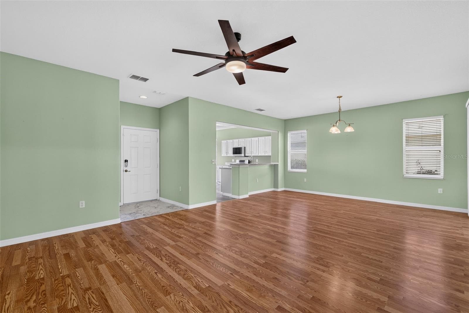 Single Family Residence at 13143 SE 97TH TERRACE RD, SUMMERFIELD, photo 3 of 30