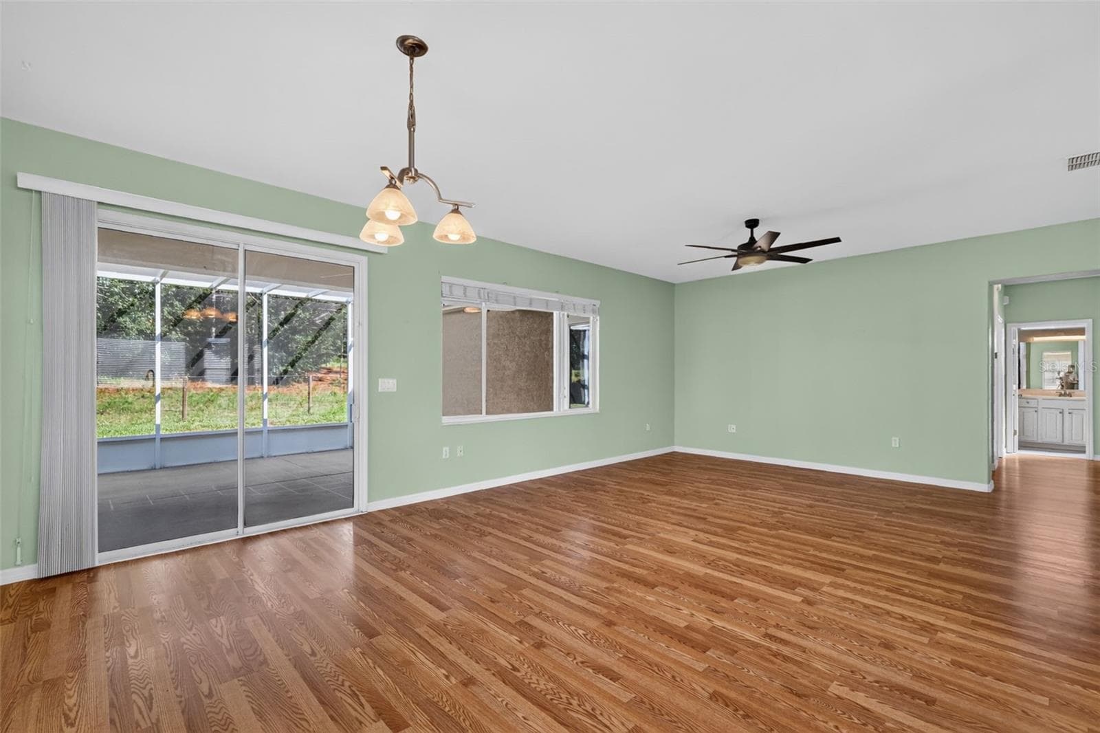 Single Family Residence at 13143 SE 97TH TERRACE RD, SUMMERFIELD, photo 6 of 30