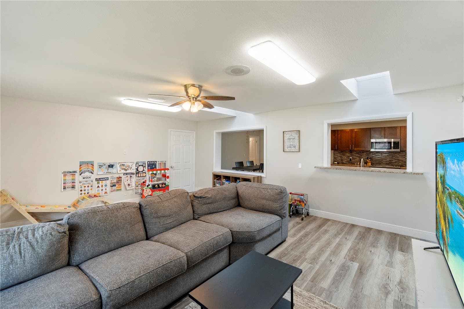 Living/ Flex Room - 235 TOLLGATE TRL, LONGWOOD