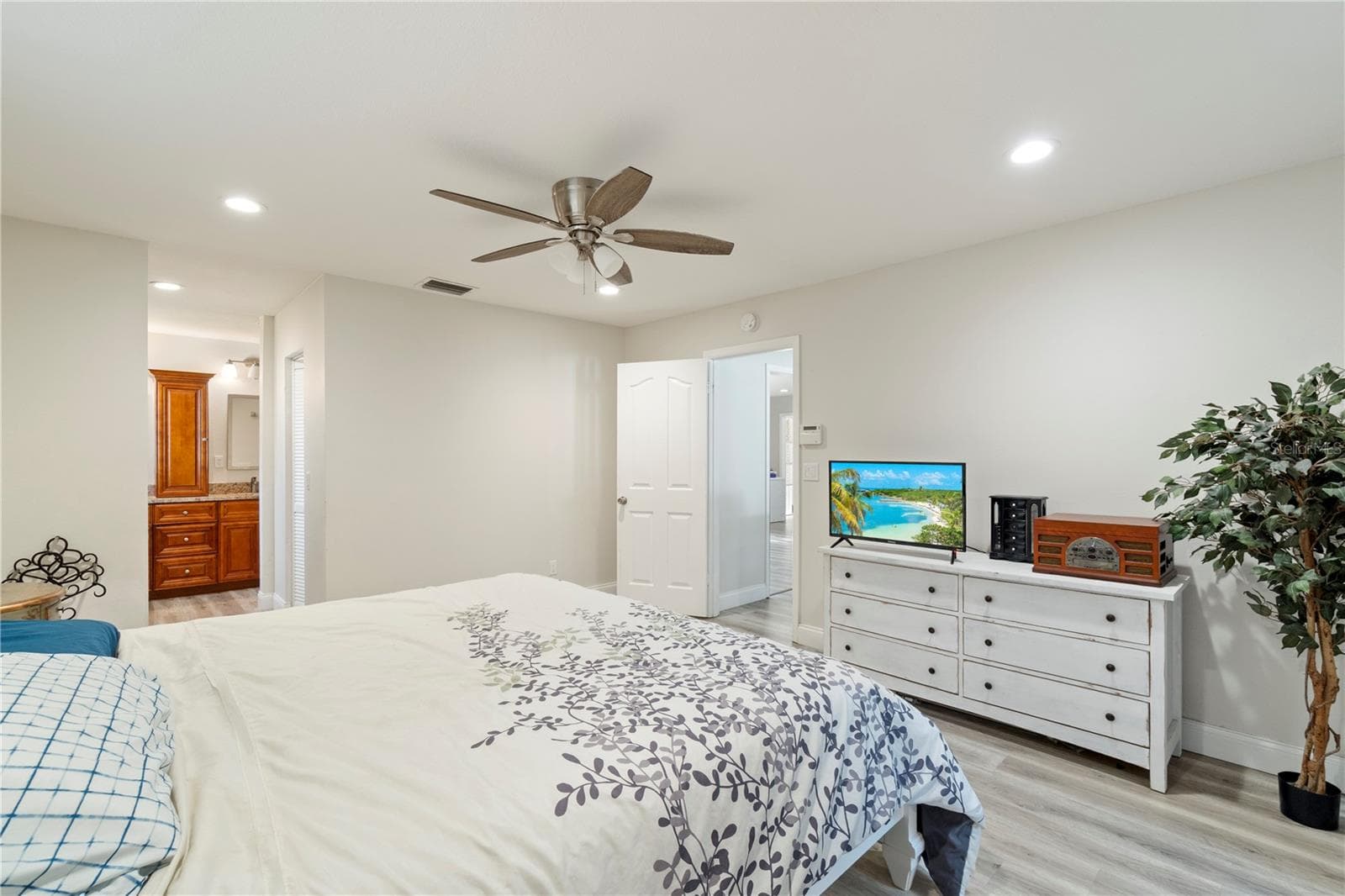 Primary Bedroom - 235 TOLLGATE TRL, LONGWOOD