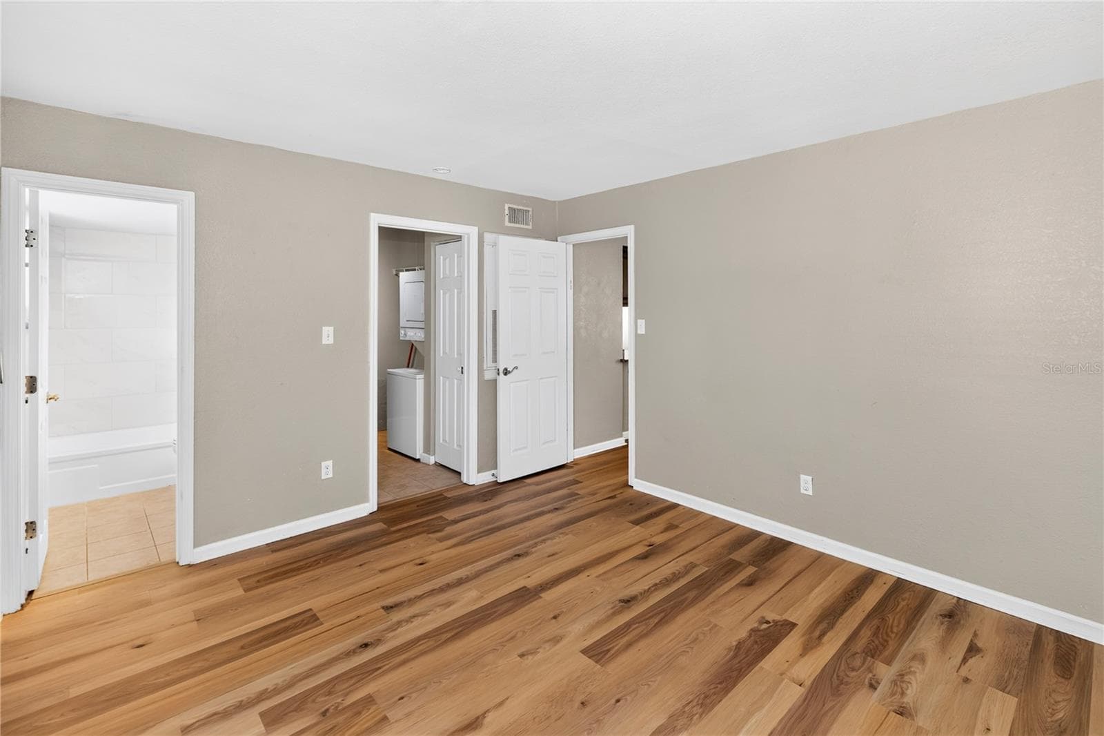 Condominium at 629 DELANEY AVE #18, ORLANDO, photo 11 of 17