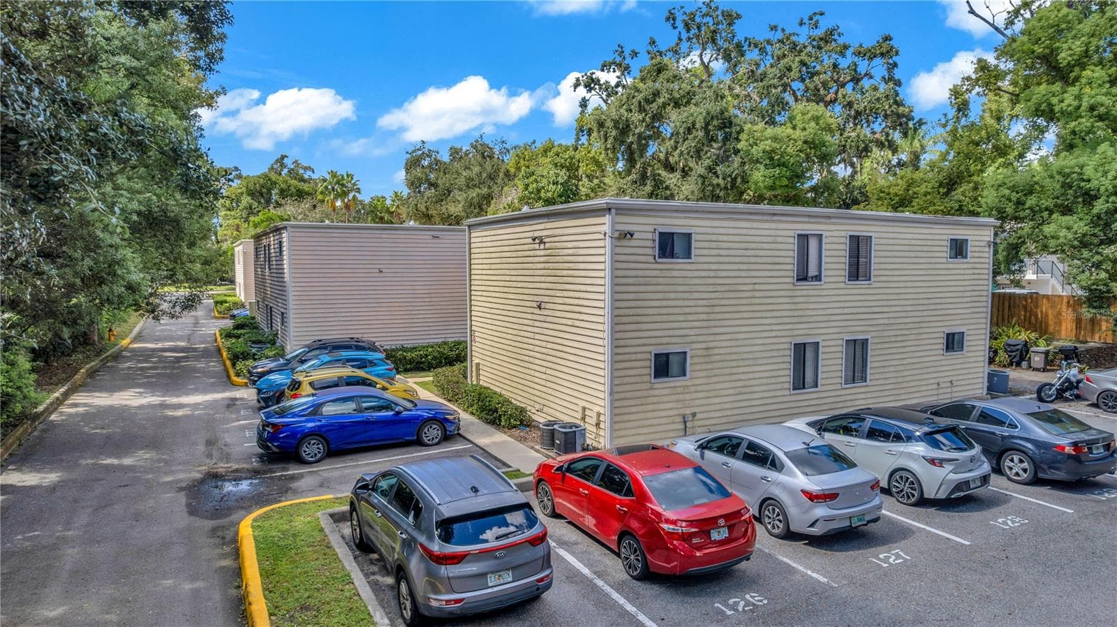 Condominium at 629 DELANEY AVE #18, ORLANDO, photo 14 of 17