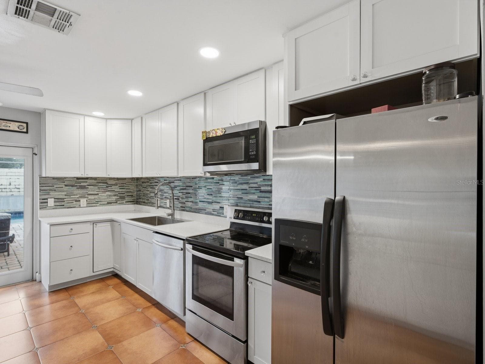 Single Family Residence at 7839 MALLORCA CT, ORLANDO, photo 6 of 19