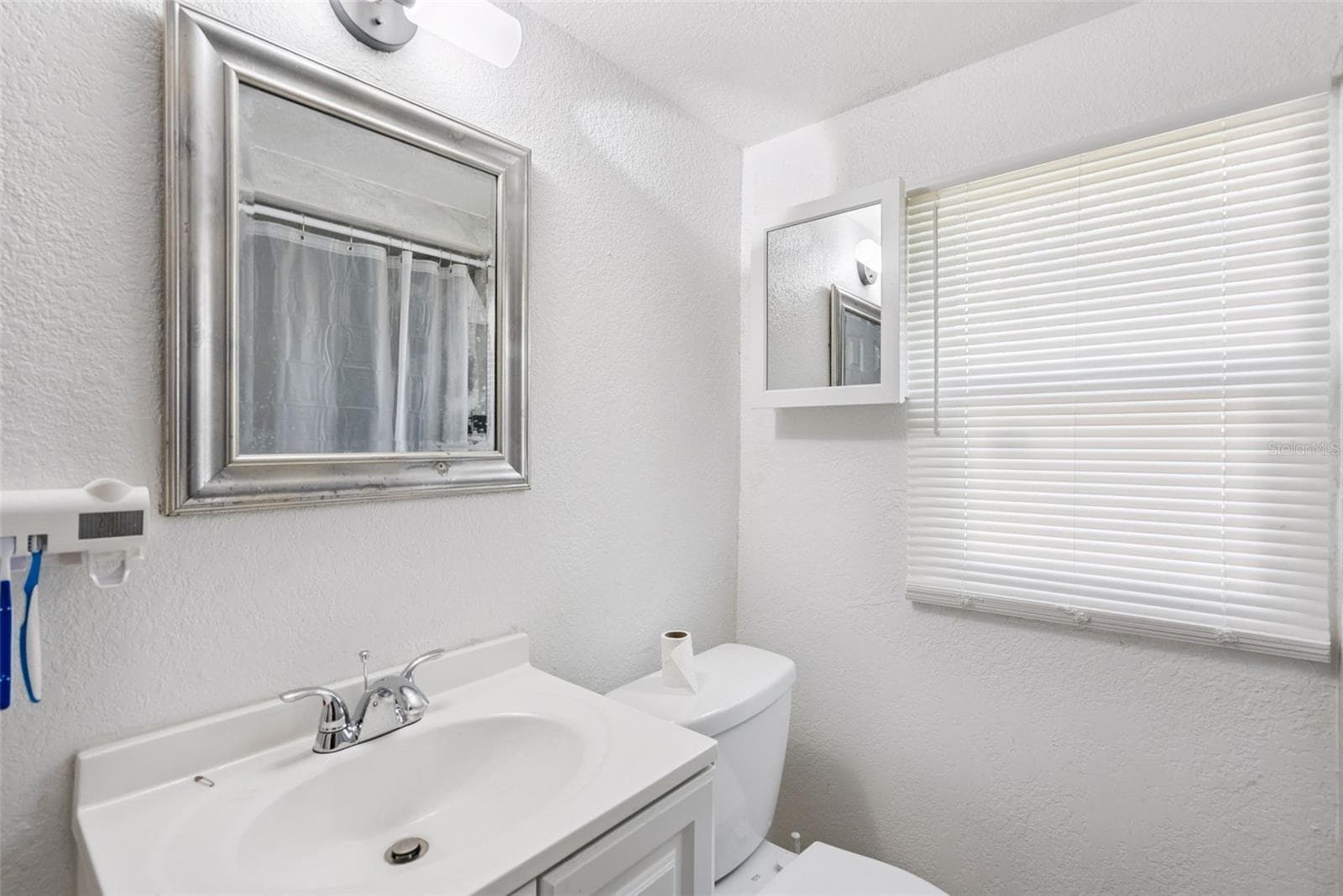 Triplex at 1307 W KALEY AVE, ORLANDO, photo 11 of 28