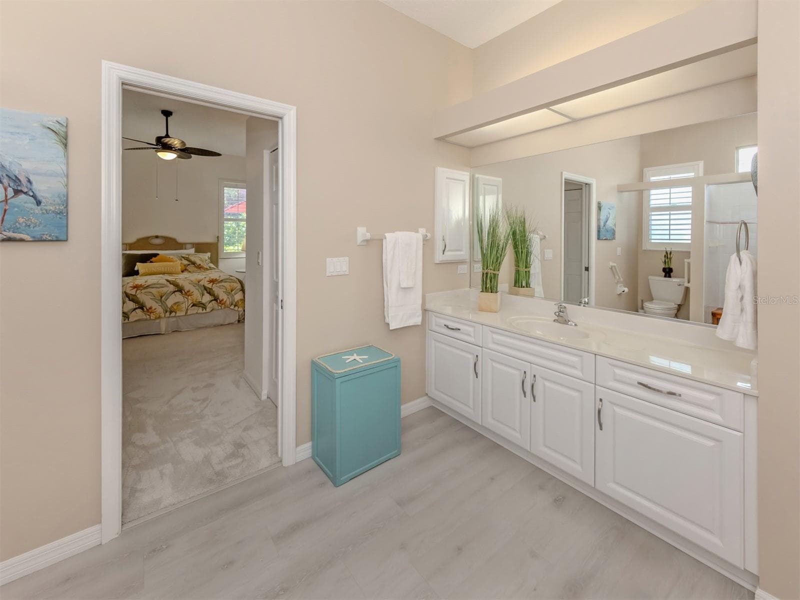 Single Family Residence at 1102 SOUTHLAKE CT, VENICE, photo 19 of 54