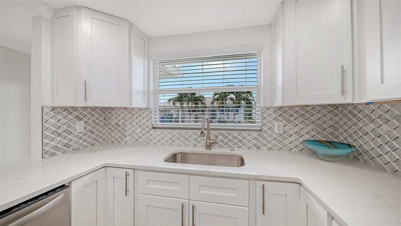 Half Duplex at 917 SPANISH DR N, LONGBOAT KEY, photo 10 of 75