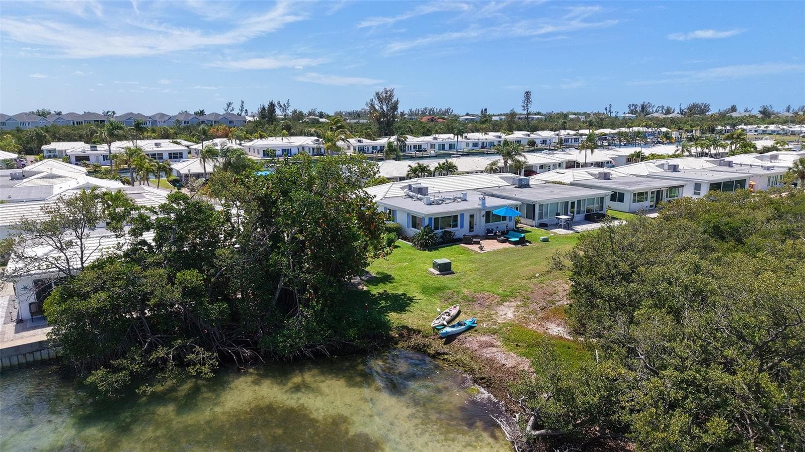 Half Duplex at 917 SPANISH DR N, LONGBOAT KEY, photo 44 of 75