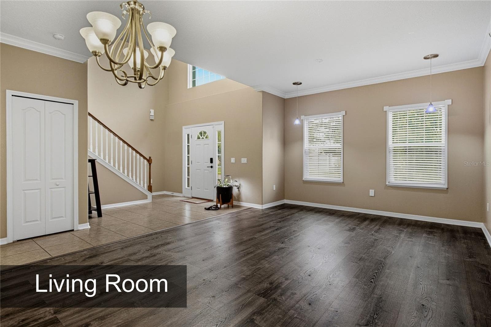 Formal Living and Dining Room - 24533 SW 11TH RD, NEWBERRY