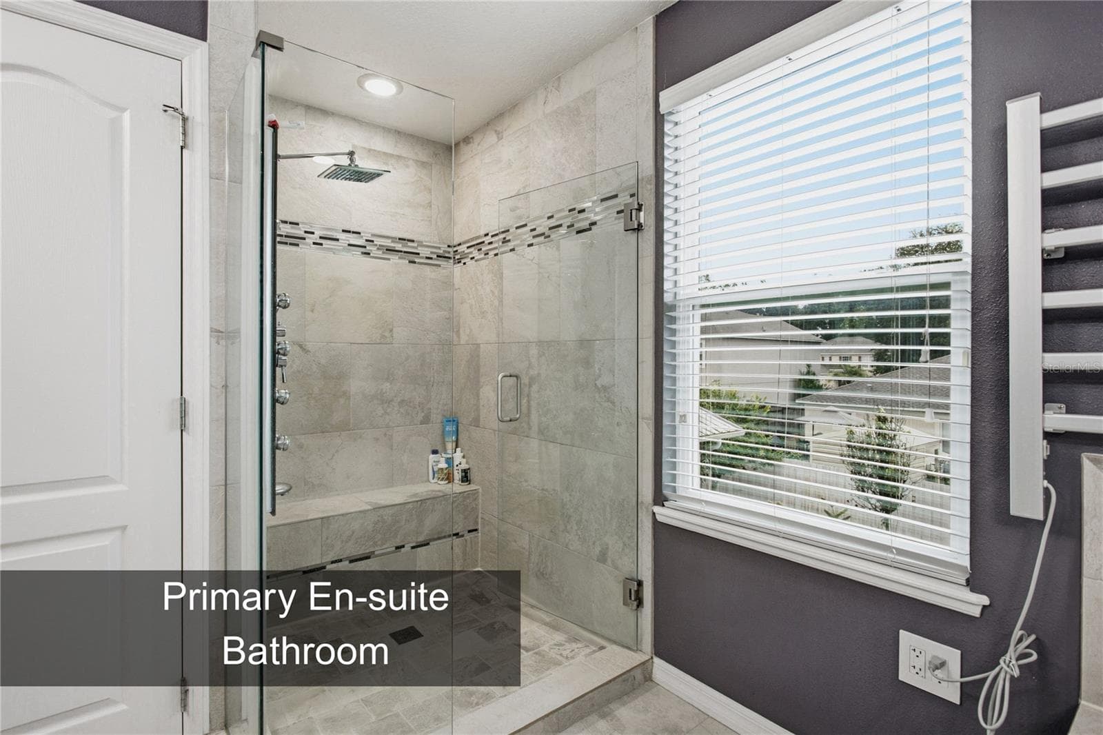 Primary En-suite Bathroom - 24533 SW 11TH RD, NEWBERRY