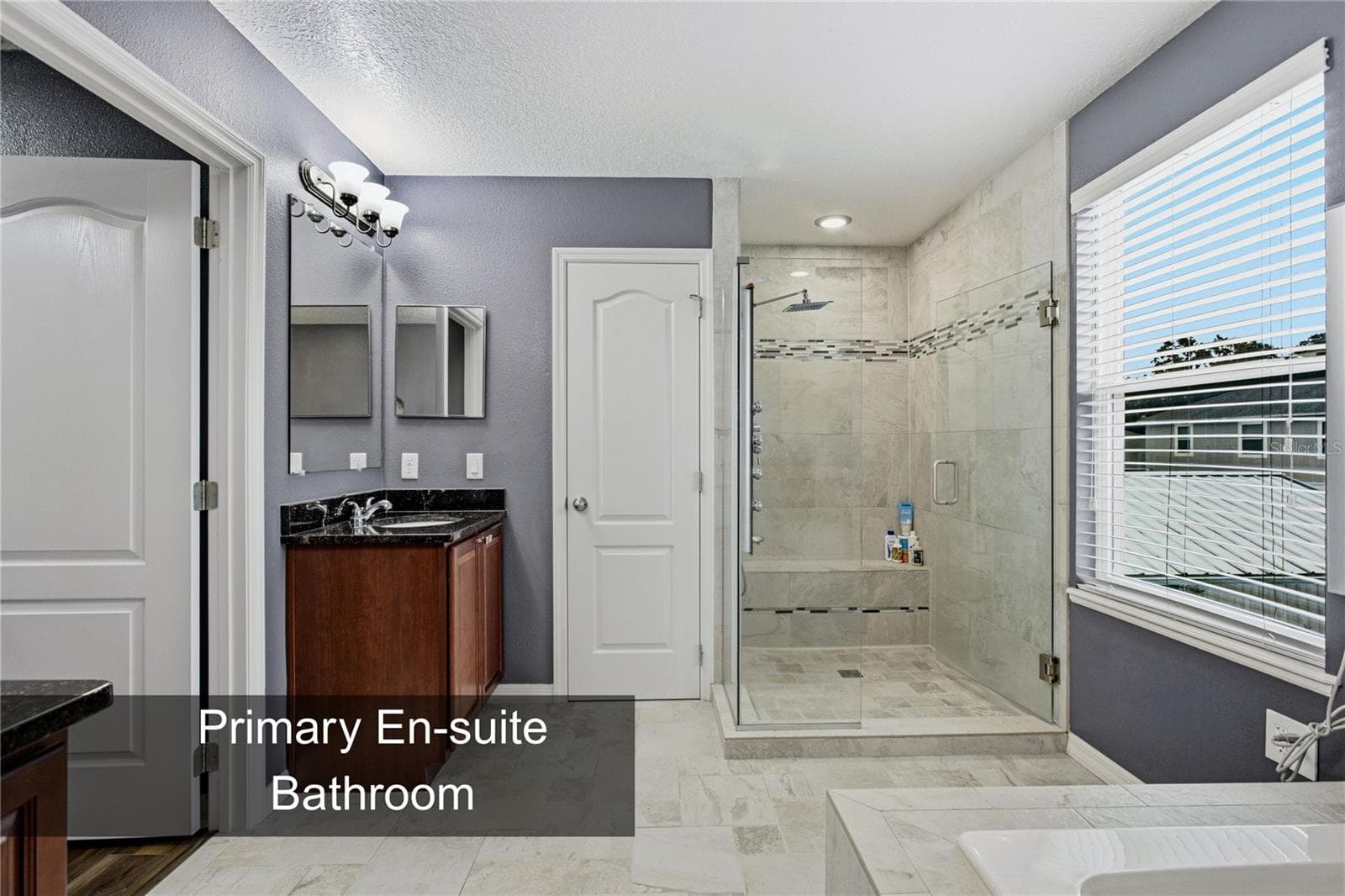 Primary En-suite Bathroom - 24533 SW 11TH RD, NEWBERRY