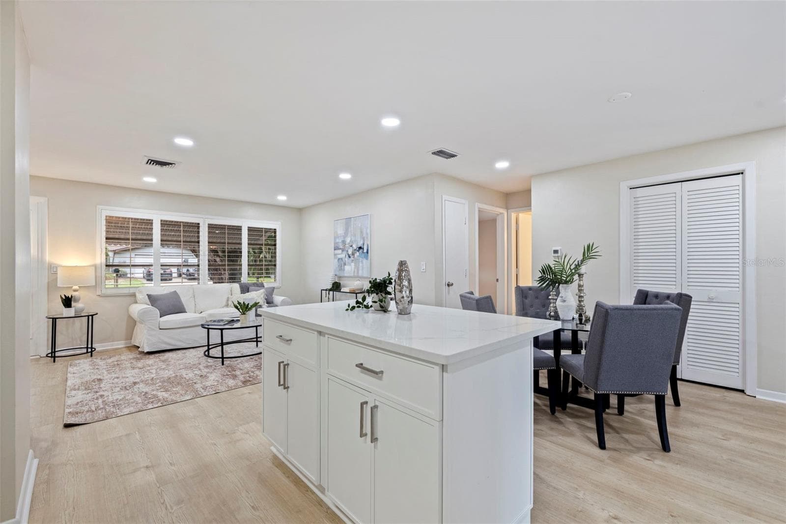 Single Family Residence at 110 N NIMBUS AVE, CLEARWATER, photo 13 of 35