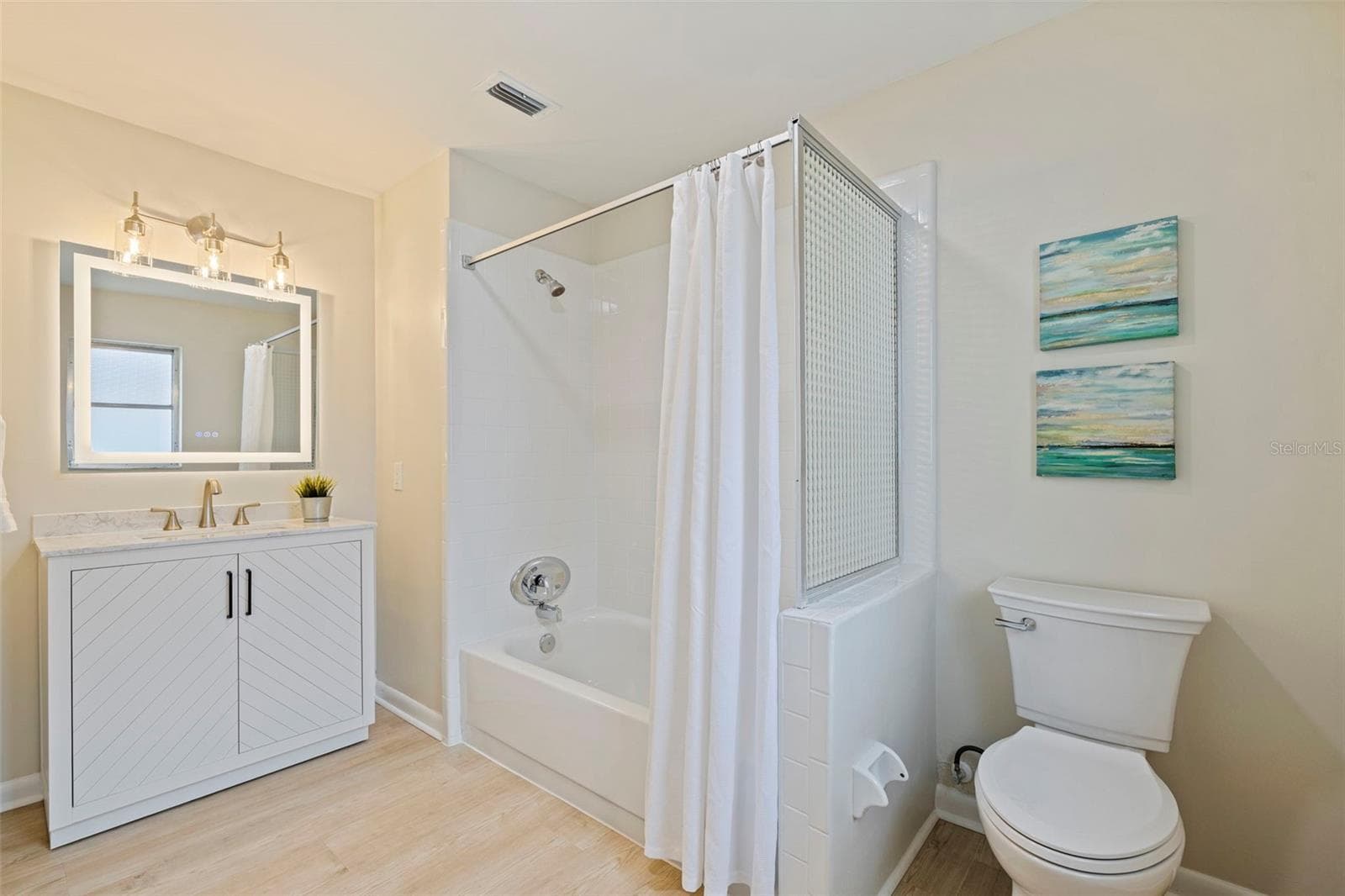 Single Family Residence at 110 N NIMBUS AVE, CLEARWATER, photo 18 of 35