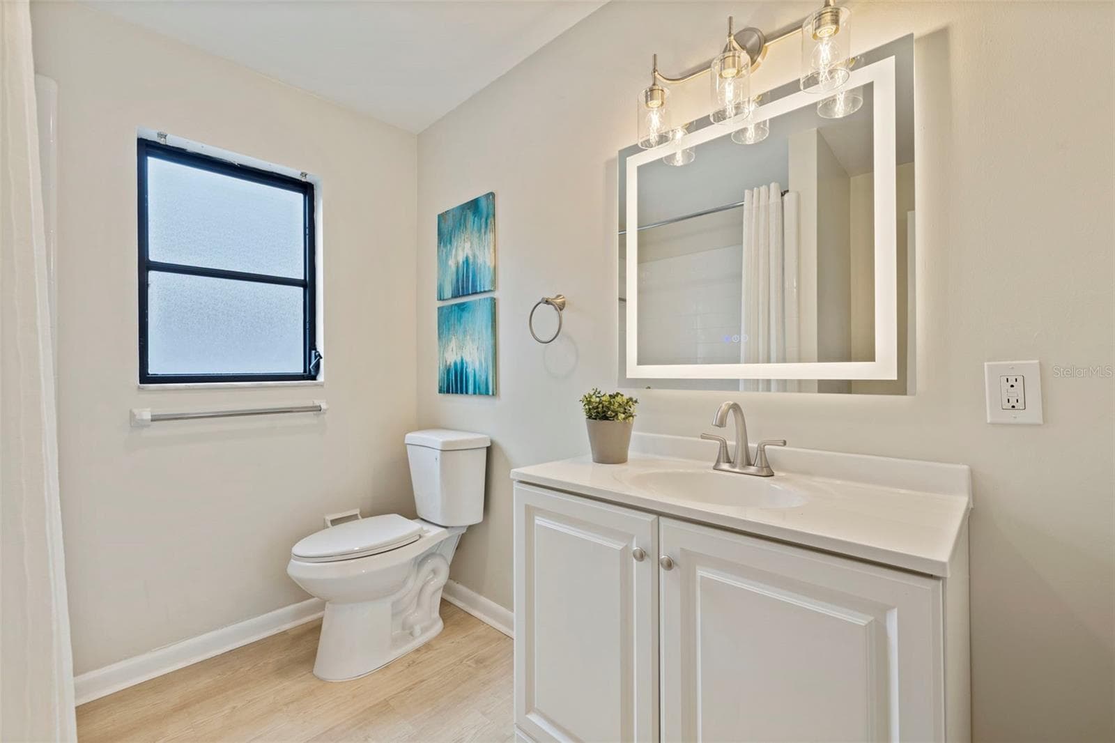Single Family Residence at 110 N NIMBUS AVE, CLEARWATER, photo 26 of 35