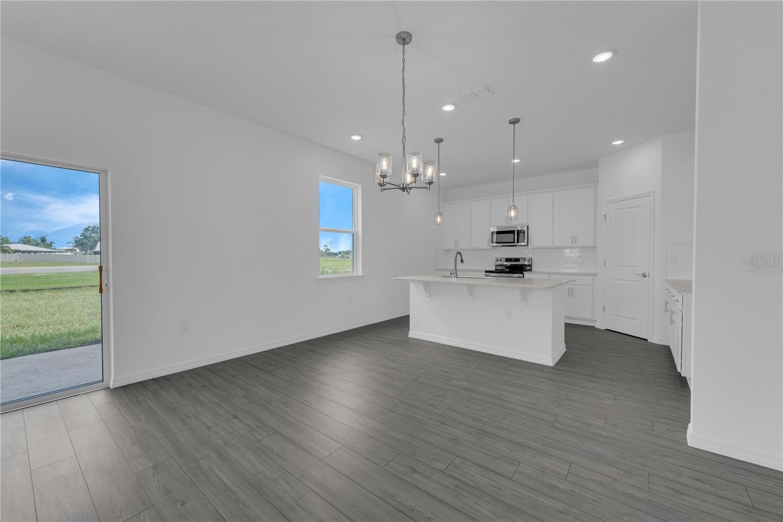 Single Family Residence at 1830 HORSETAIL DR, ST CLOUD, photo 8 of 41