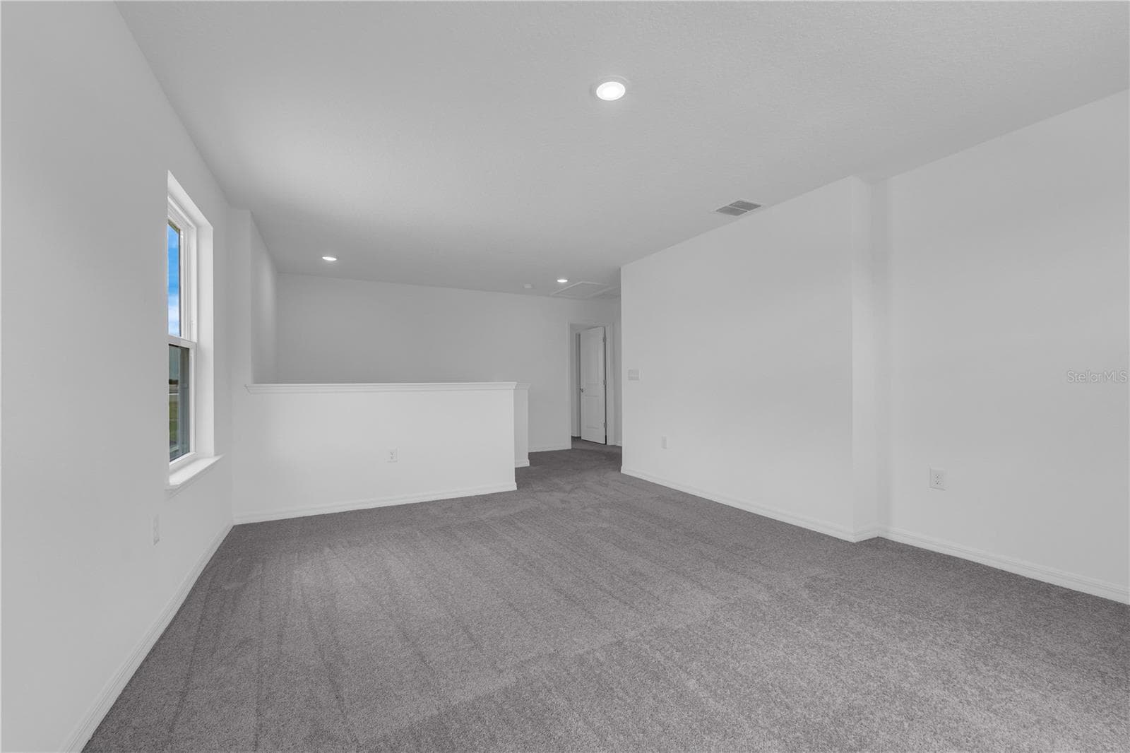 Single Family Residence at 1830 HORSETAIL DR, ST CLOUD, photo 15 of 41