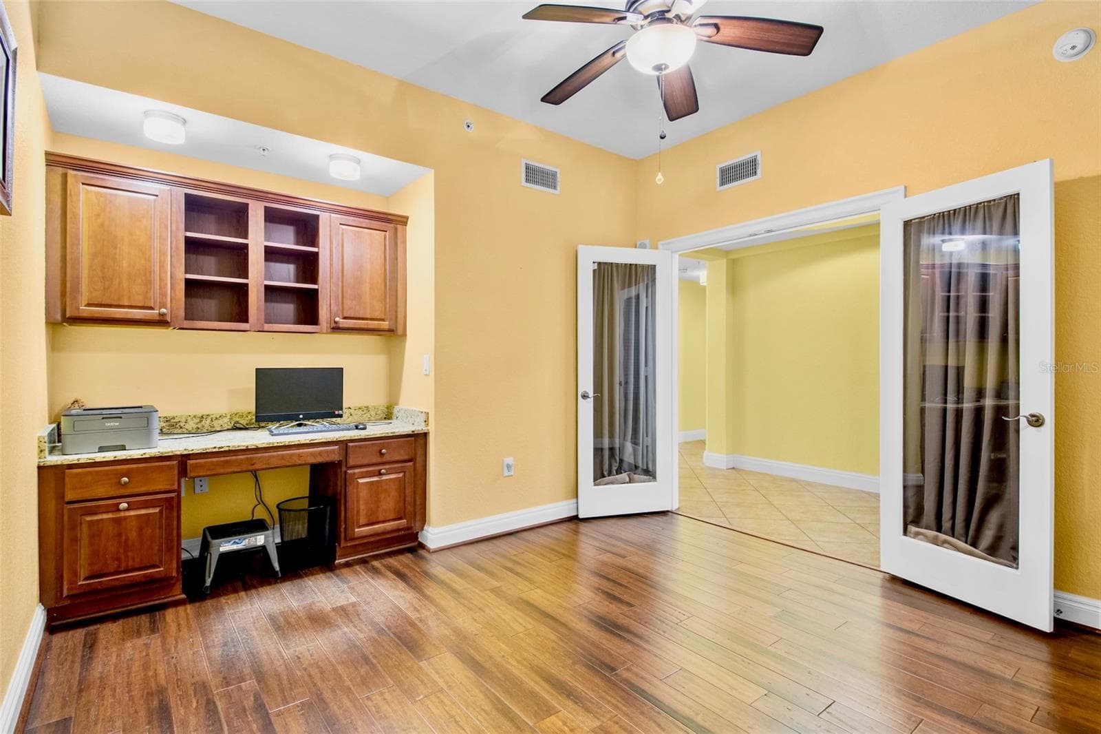 Office with built-in desk. - 2825 TERRA CEIA BAY BLVD #1402, PALMETTO